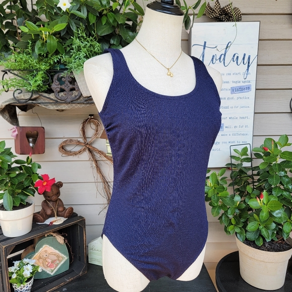 ISLANDER ♡ Gorgeous Navy Blue 1pc Scoop Neck Open Low Back Bralette Swimsuit 10 - Picture 1 of 17